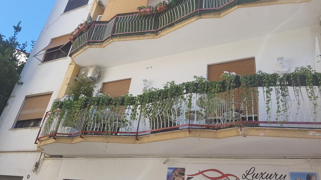 Sorrento Flower Rooms Exterior photo